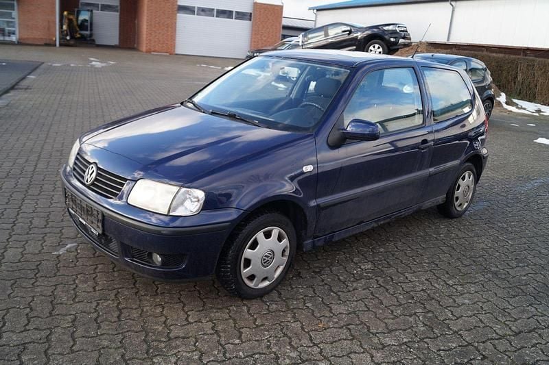 Gebraucht VW Polo 50 PS (36 kW) 2000 Blau Kleinwagen