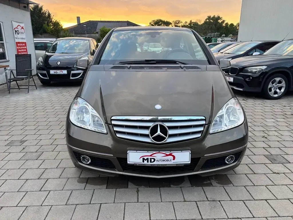 Gebraucht Mercedes A150 95 PS (69 kW) 2009 Braun Limousine
