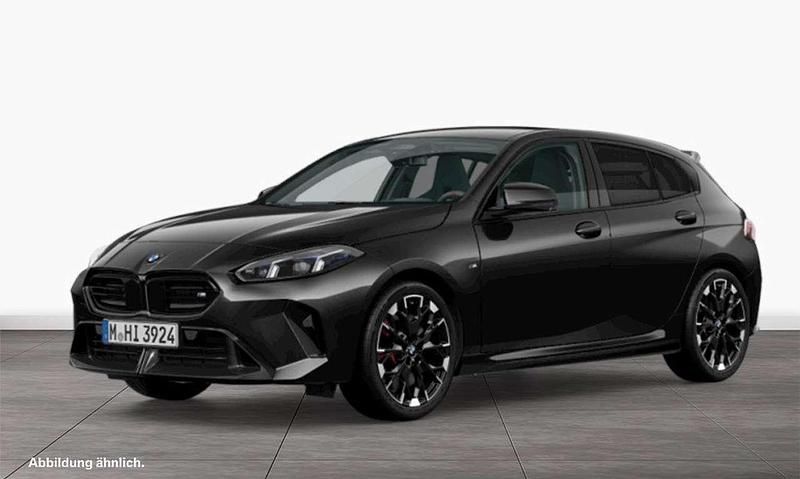 Gebraucht BMW M135 Performance 300 PS (220 kW) 2025 Schwarz Kleinwagen