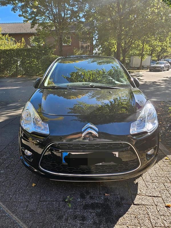 Schwarz Gebraucht 2010 Citroën C3 Limousine | 3.800 € (Fairer Preis) - Bild 1/4