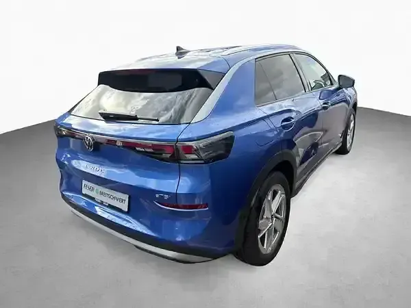 Neu VW T-Roc 116 PS (85 kW) 2026 Celestial blue metallic SUV