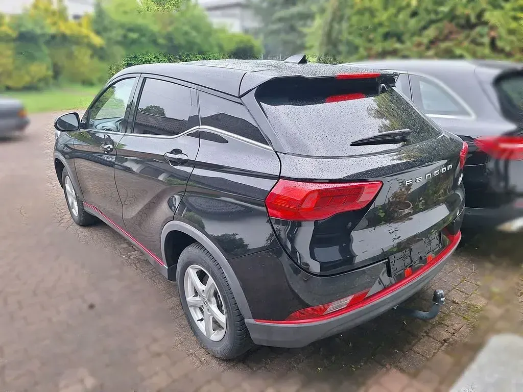 Gebraucht DFSK Fengon 106 PS (77 kW) 2022 Schwarz SUV
