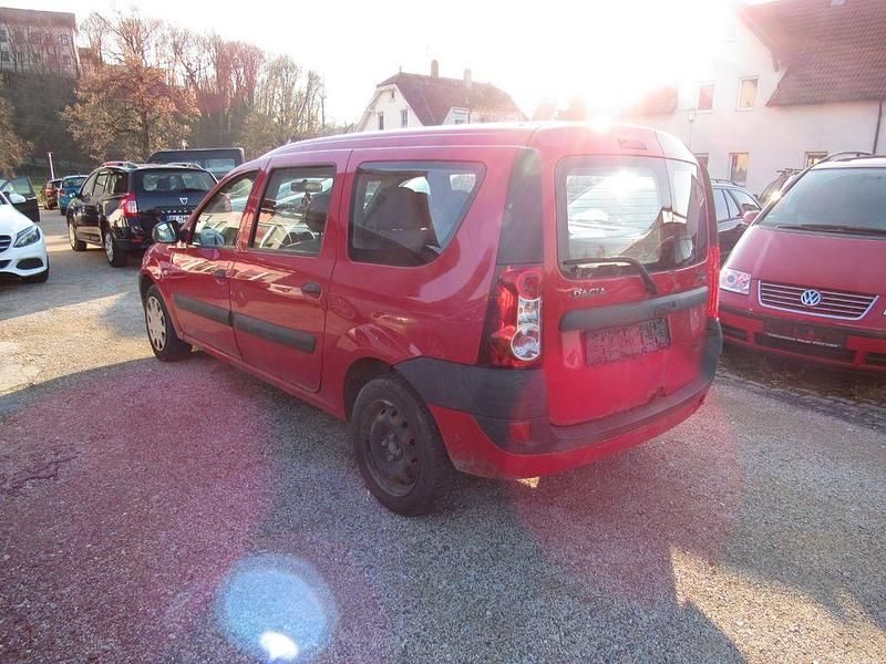 Gebraucht Dacia Logan MCV 75 PS (55 kW) 2008 Rot Limousine
