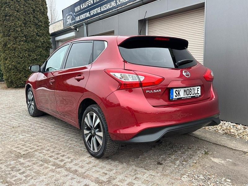 Gebraucht Nissan Pulsar N-TEC 116 PS (85 kW) 2015 Rot Limousine
