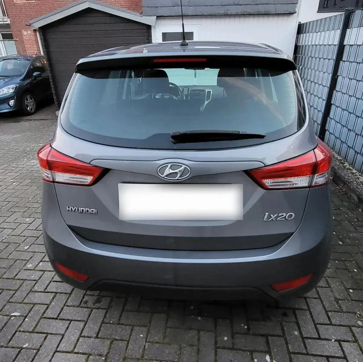 Gebraucht Hyundai ix20 Edition 90 PS (66 kW) 2014 Grau Kleinwagen
