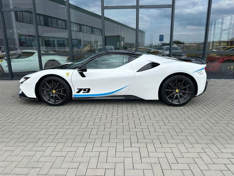 Gebraucht Ferrari SF90 2022 Weiß