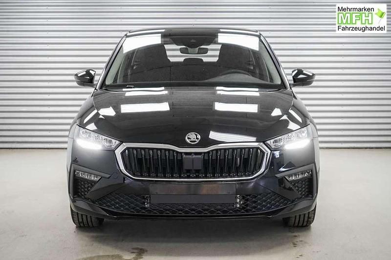 Neu Skoda Scala Selection 116 PS (85 kW) 2026 Black magic metallic ... Kleinwagen
