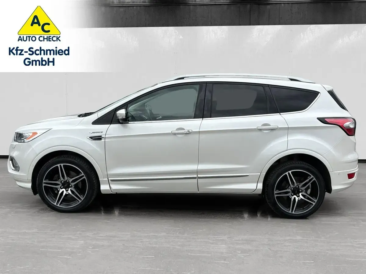 Gebraucht Ford Kuga Vignale 179 PS (131 kW) 2017 Weiß SUV
