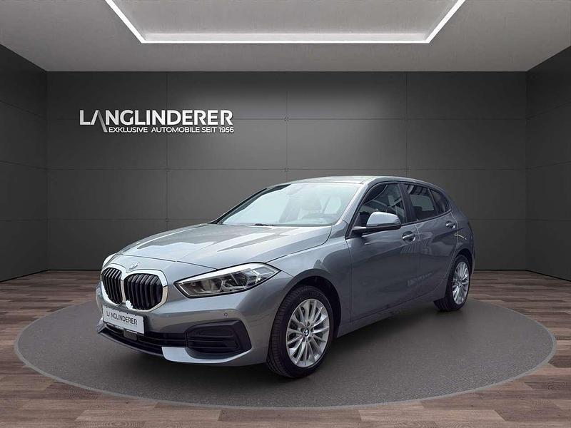 Skyscraper grau metallic Gebraucht 2024 BMW 118 Advantage Kleinwagen | 25.900 € (Fairer Preis) - Bild 1/4
