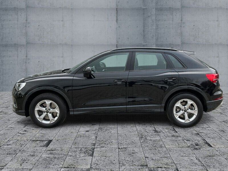 Gebraucht Audi Q3 Advanced 190 PS (139 kW) 2024 Mythosschwarz metallic SUV