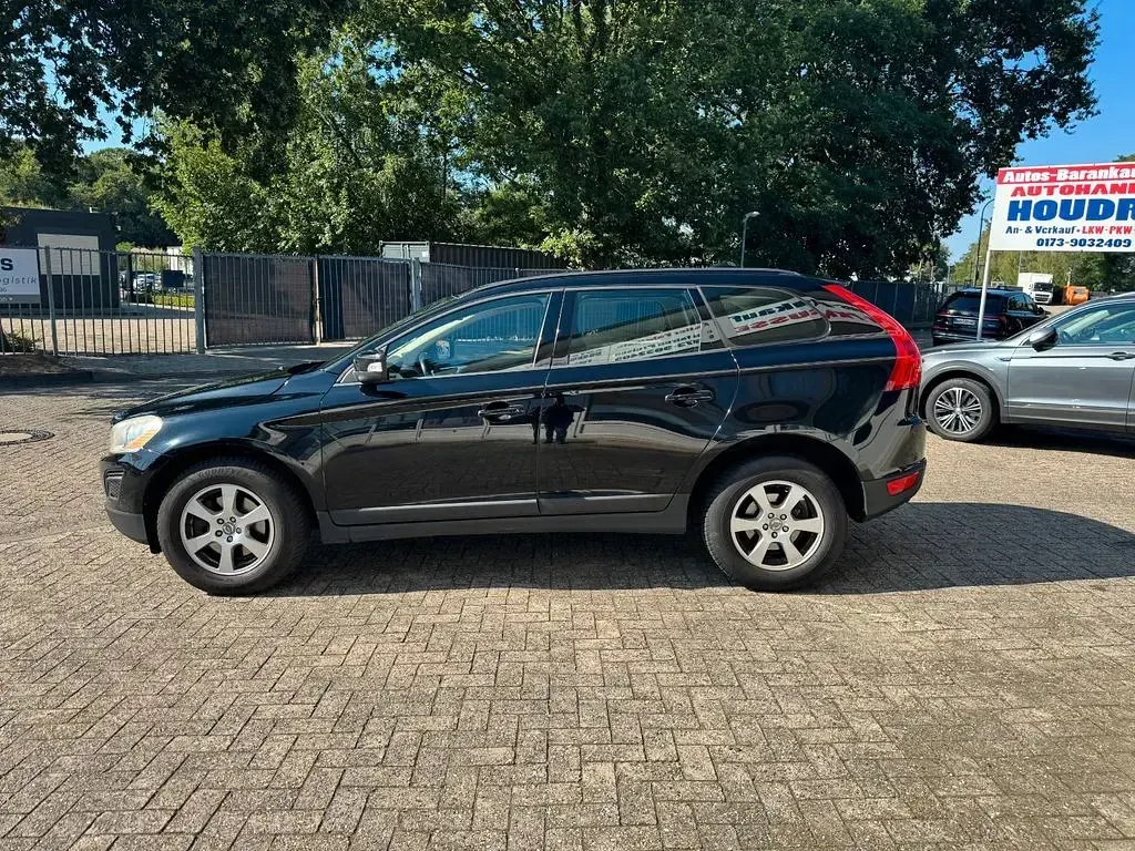 Gebraucht Volvo XC60 Kinetic 163 PS (119 kW) 2011 Schwarz SUV