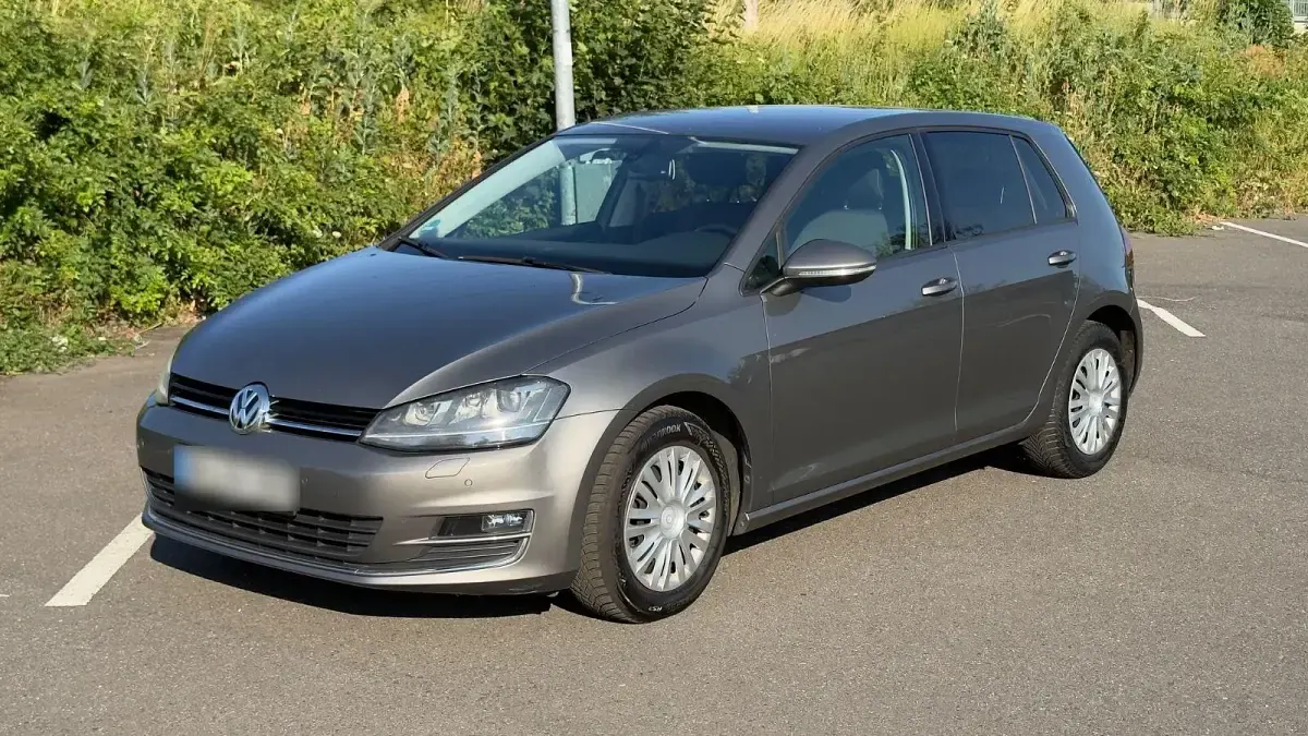Gebraucht VW Golf VII Highline 140 PS (102 kW) 2013 Grau Limousine