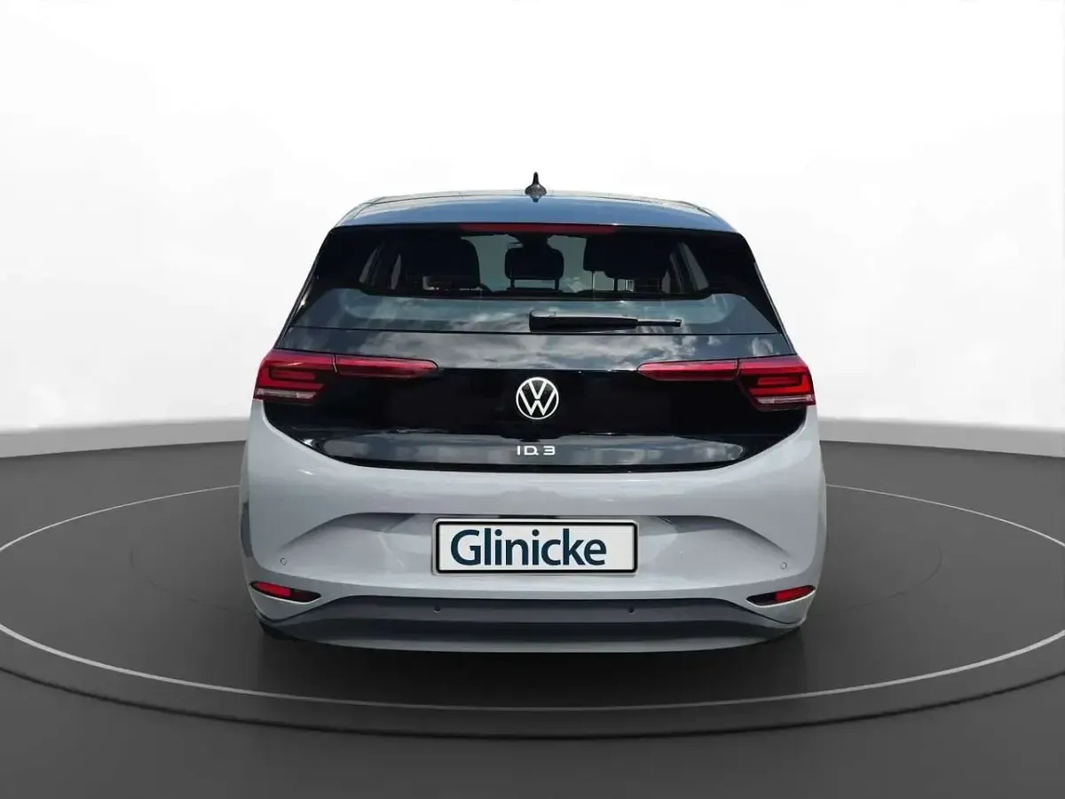 Gebraucht VW ID.3 Pro Performance 150 kW (204 PS) 2023 Mondsteingrau Kleinwagen