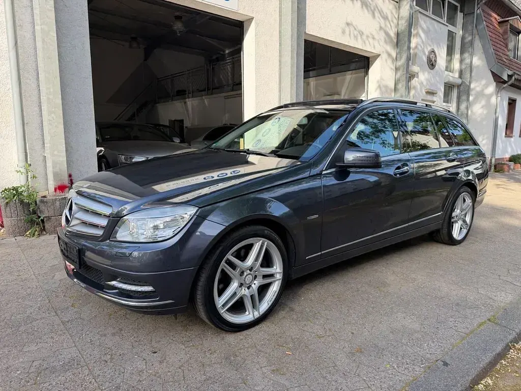 Gebraucht Mercedes C350 231 PS (169 kW) 2010 Grau Kombi