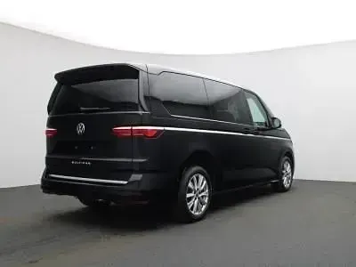 Gebraucht VW Multivan Style 150 PS (110 kW) 2025 Deep black perleffekt Van / Kleinbus