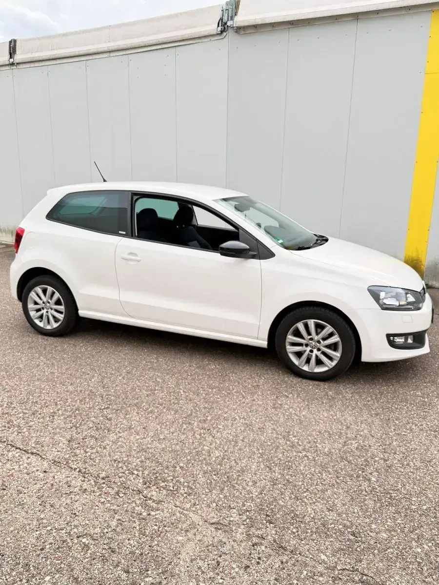 Gebraucht VW Polo Style 60 PS (44 kW) 2011 Weiß Kleinwagen