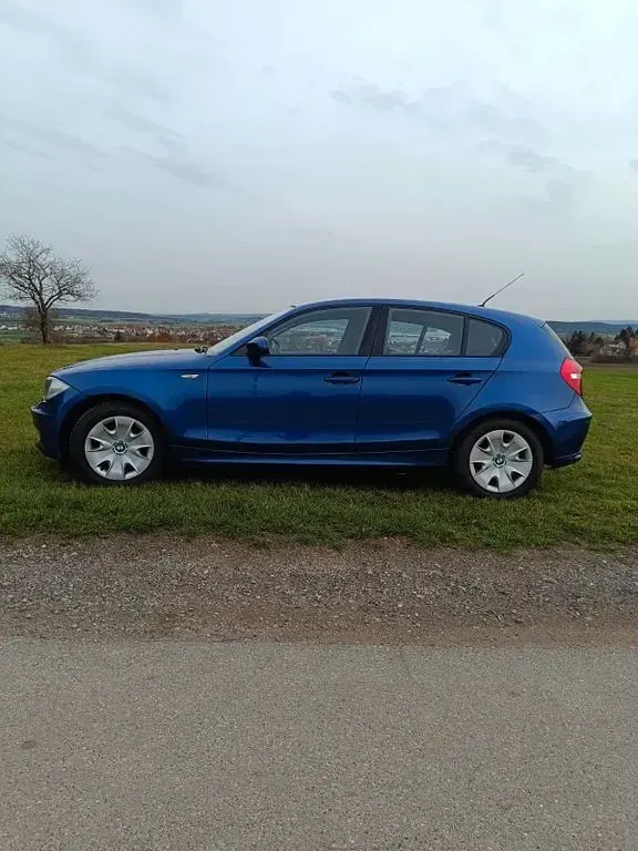 Gebraucht BMW 116 122 PS (89 kW) 2008 Blau Kleinwagen