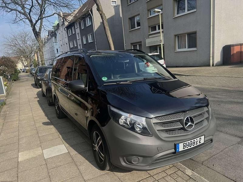 Gebraucht Mercedes Vito 163 PS (119 kW) 2016 Schwarz Van
