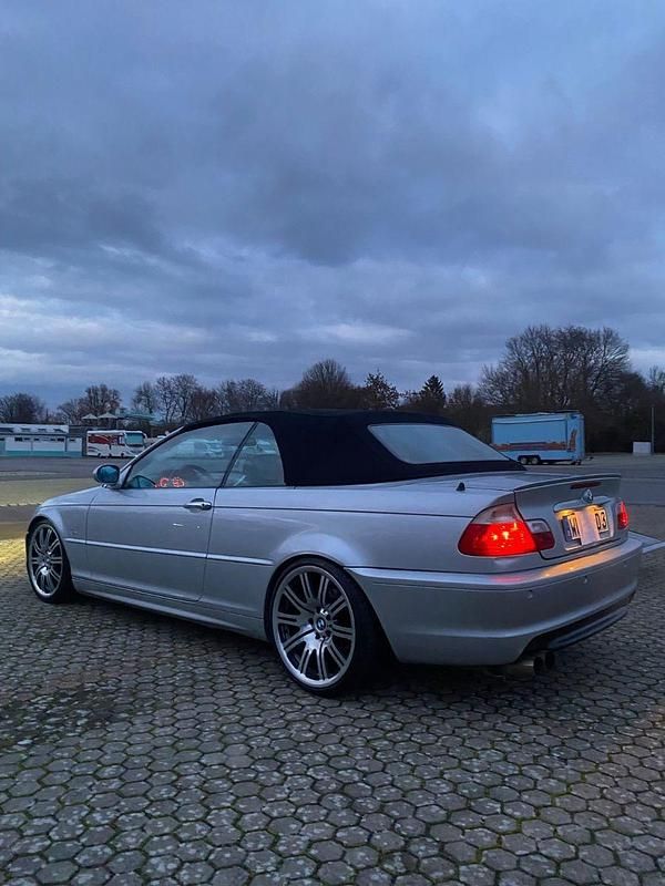Silber Gebraucht 2000 BMW 323 Cabriolet Performance Cabrio | 7.500 € (Etwas zu teuer) - Bild 1/4