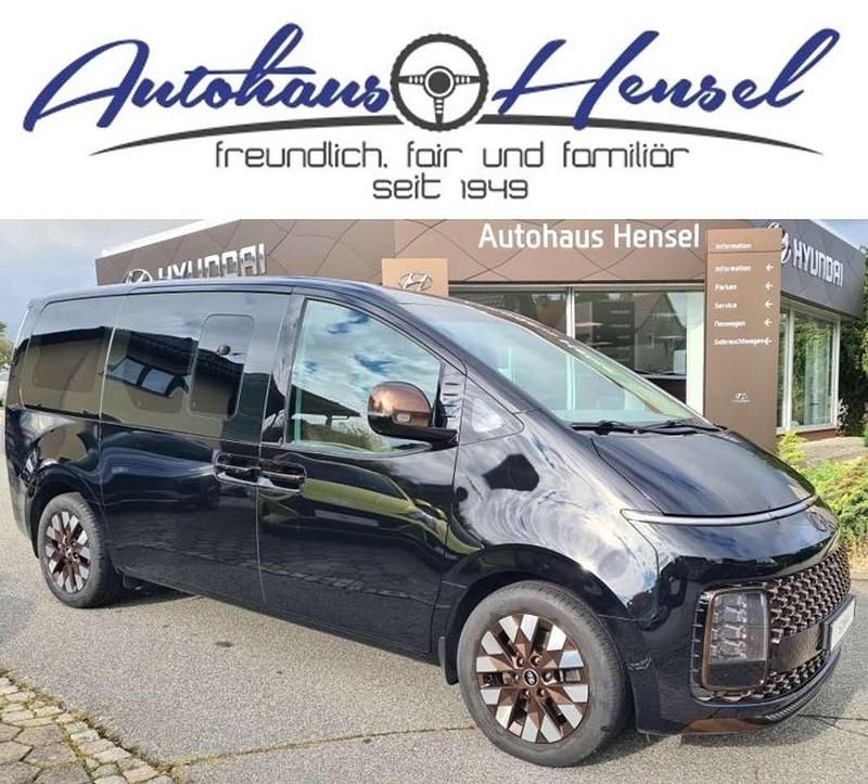 Abyss black Gebraucht 2022 Hyundai Staria Signature Van | 39.990 € - Bild 1/4