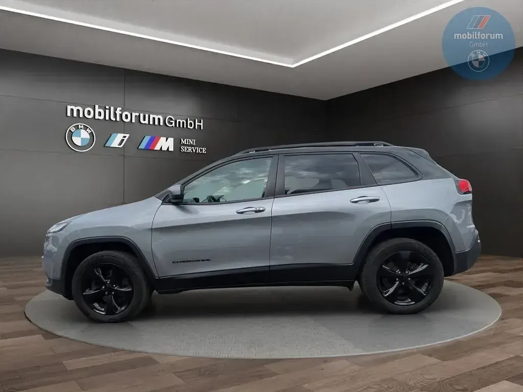 Gebraucht Jeep Cherokee Limited 200 PS (147 kW) 2017 Silber SUV