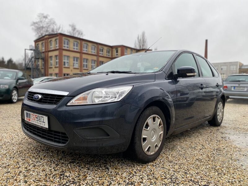 Gebraucht Ford Focus Style 116 PS (85 kW) 2008 Grau Limousine