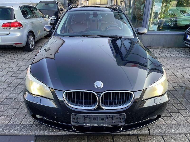 Gebraucht BMW 525 192 PS (141 kW) 2005 Schwarz Kombi