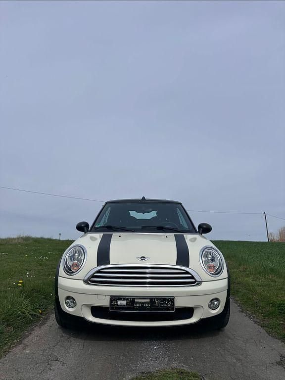 Second-hand Mini One Cabriolet 98 CP (72 kW) 2010 Alb Cabrio