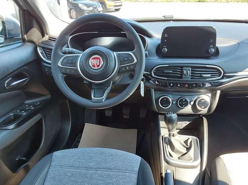 Gebraucht Fiat Tipo Cross 101 PS (74 kW) 2021 Silber Kombi