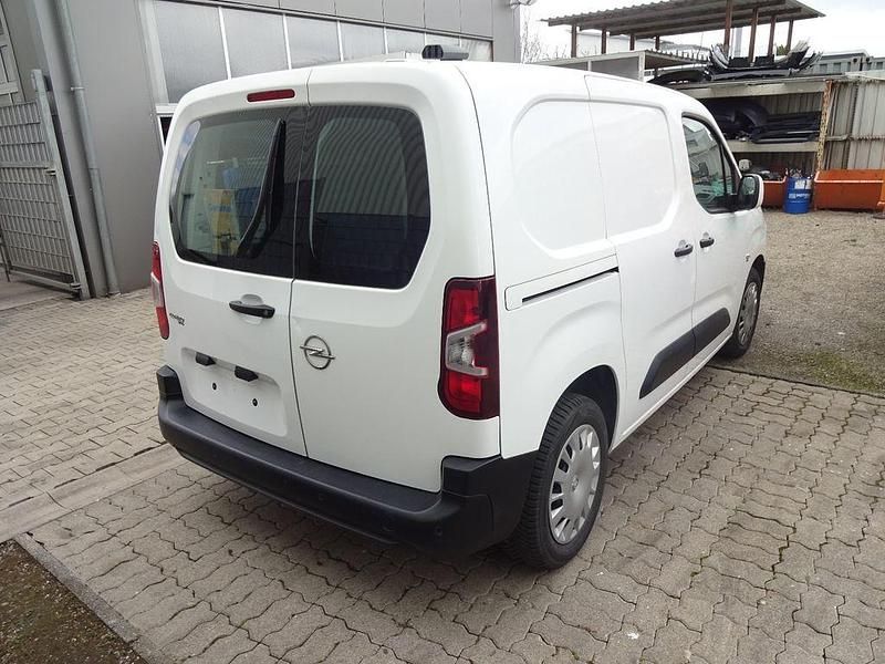 Gebraucht Opel Combo Edition 110 PS (80 kW) 2021 Weiß Van / Kleinbus