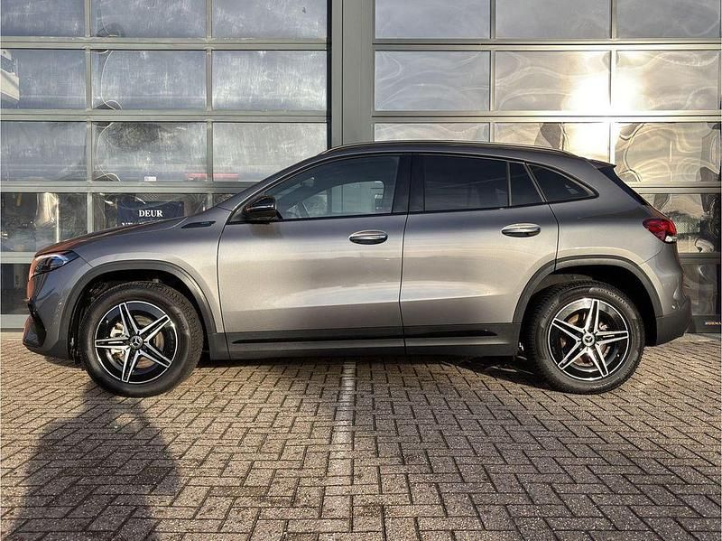 Gebraucht Mercedes EQA250 AMG line 214 kW (292 PS) 2021 Grau SUV