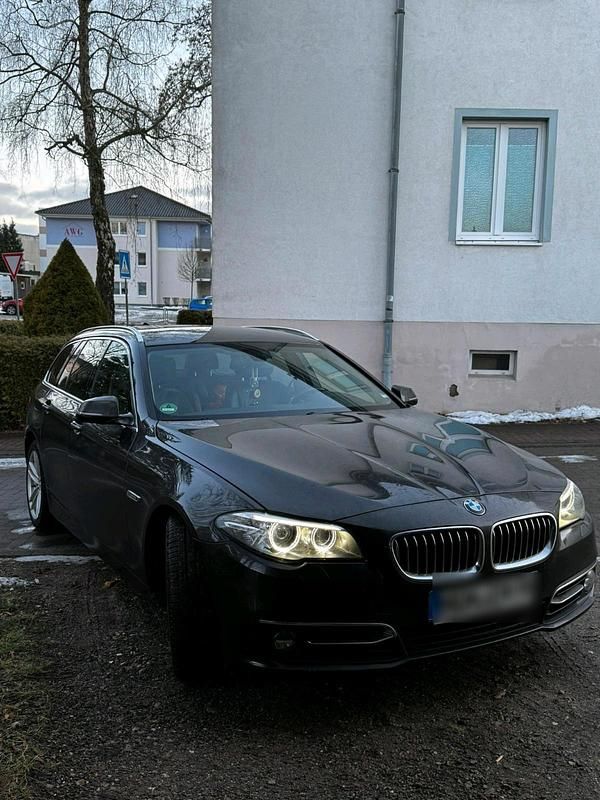 Braun Gebraucht 2013 BMW 520 Kombi | 11.499 € (Etwas zu teuer) - Bild 1/4