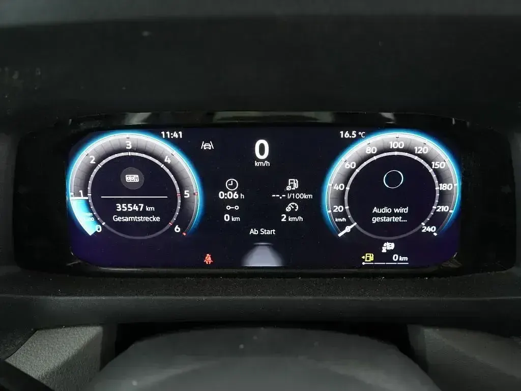 Gebraucht VW Crafter 177 PS (130 kW) 2025 Weiß Van