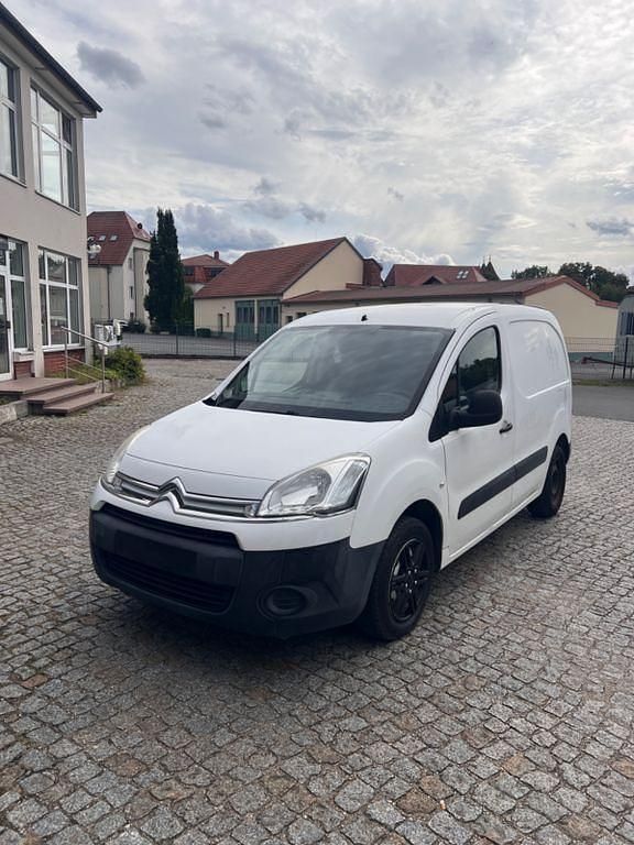 Weiß Gebraucht 2014 Citroën Berlingo Van / Kleinbus | 1.950 € (Guter Preis) - Bild 1/4
