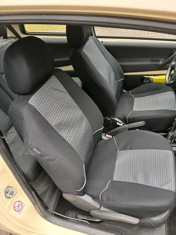 Gebraucht Seat Arosa 50 PS (36 kW) 2001 Gelb Kleinwagen