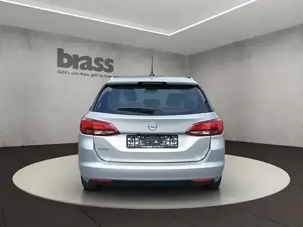 Gebraucht Opel Astra Design & Tech 131 PS (96 kW) 2022 Argon silber (metallic) Kleinwagen