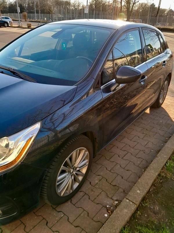 Gebraucht Citroën C4 112 PS (82 kW) 2012 Blau Limousine