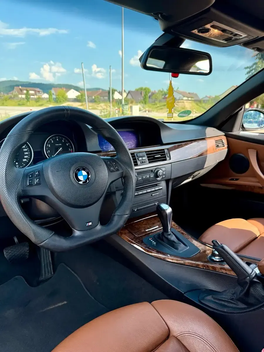 Gebraucht BMW 330 Cabriolet M Sport 272 PS (200 kW) 2008 Schwarz Cabrio
