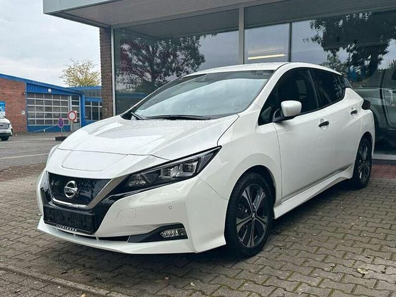 Weiß Gebraucht 2021 Nissan Leaf N-Connecta Kleinwagen | 13.990 € (Guter Preis) - Bild 1/4