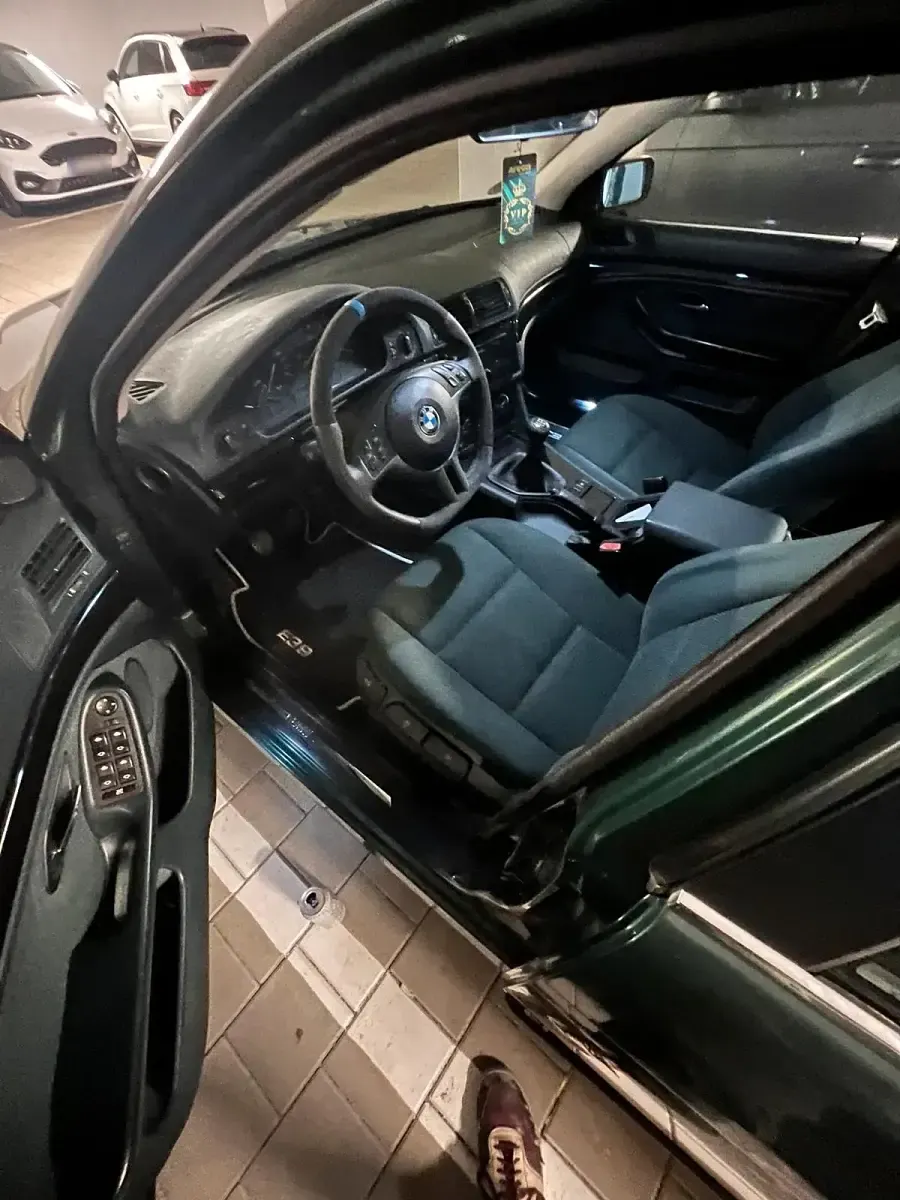 Gebraucht BMW 520 M Sport 150 PS (110 kW) 2000 Grün Limousine