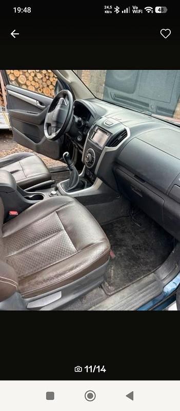 Second-hand Isuzu D-Max 162 CP (119 kW) 2014 Albastru SUV