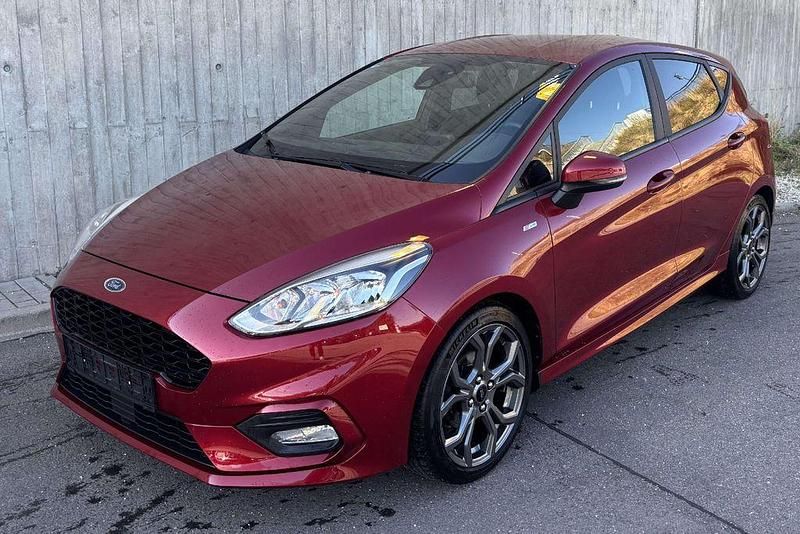 Ruby rot Gebraucht 2018 Ford Fiesta S Kleinwagen | 11.490 € (Guter Preis) - Bild 1/4