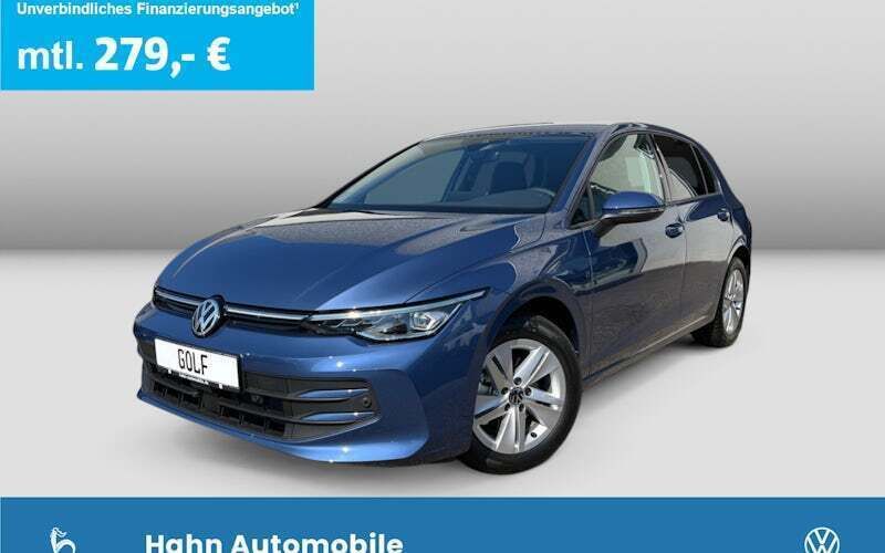 Blau Gebraucht 2024 VW Golf VIII Life Limousine | 28.480 € (Etwas zu teuer) - Bild 1/4