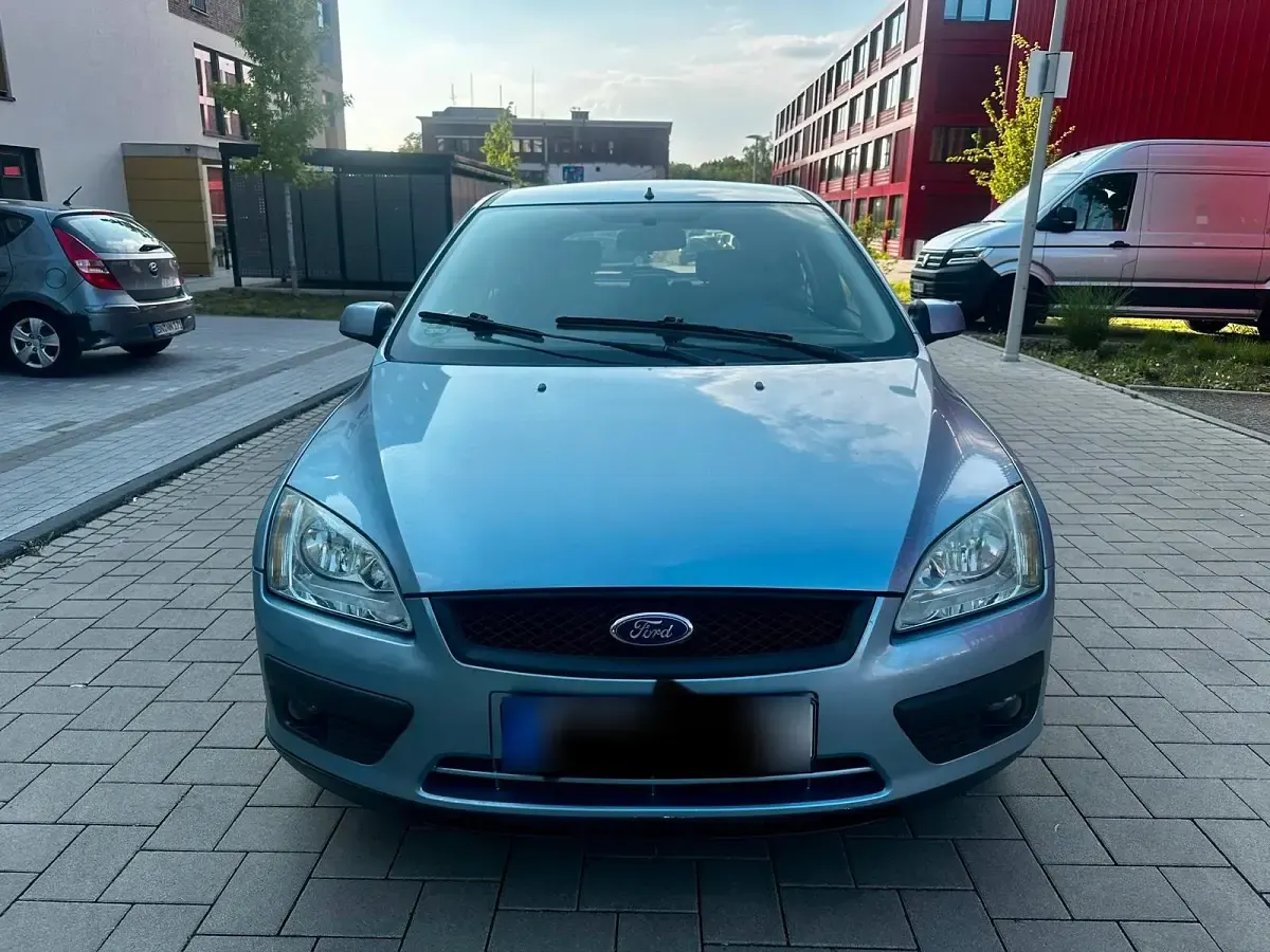 Gebraucht Ford Focus 101 PS (74 kW) 2007 Blau Kleinwagen