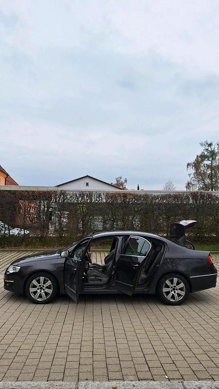 Gebraucht VW Passat 150 PS (110 kW) 2006 Braun Limousine