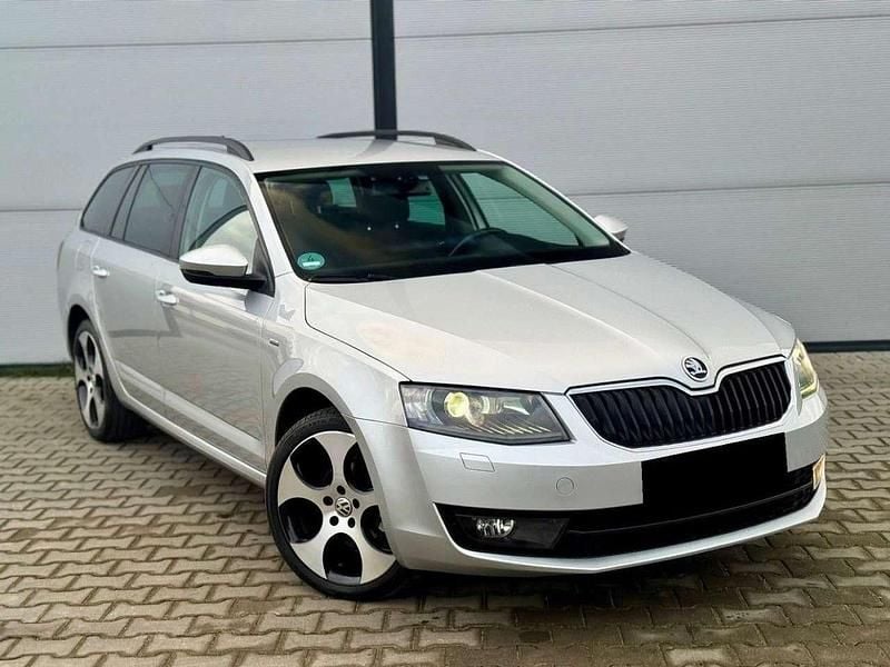 Gebraucht Skoda Octavia Joy 110 PS (80 kW) 2016 Silber Kombi