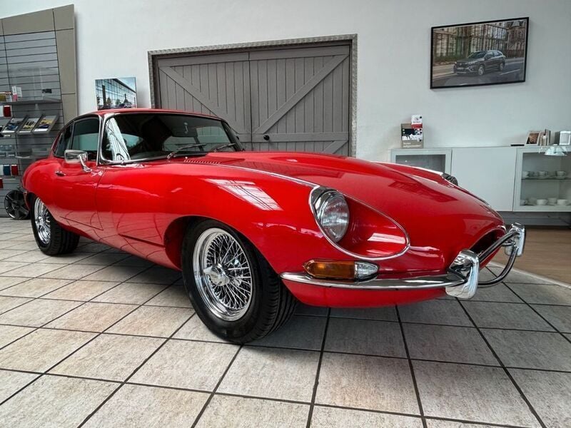 Rot Gebraucht 1968 Jaguar E-Type Coupé | 66.666 € - Bild 1/4