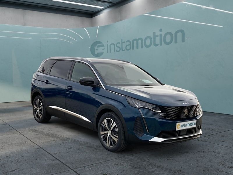 Blau Gebraucht 2024 Peugeot 5008 Allure Van / Kleinbus | 40.540 € (Fairer Preis) - Bild 1/4