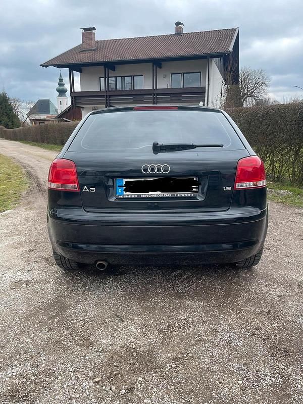 Gebraucht Audi A3 102 PS (75 kW) 2005 Schwarz Kleinwagen