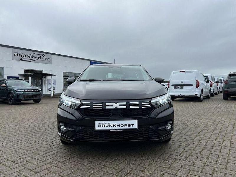 Neu Dacia Sandero Expression 91 PS (66 kW) 2025 Schwarz (perlmuttschwarz) Kleinwagen